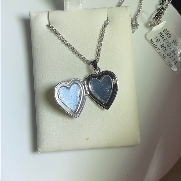 Marathon Sterling Silver heart locket - Picture 2 of 3